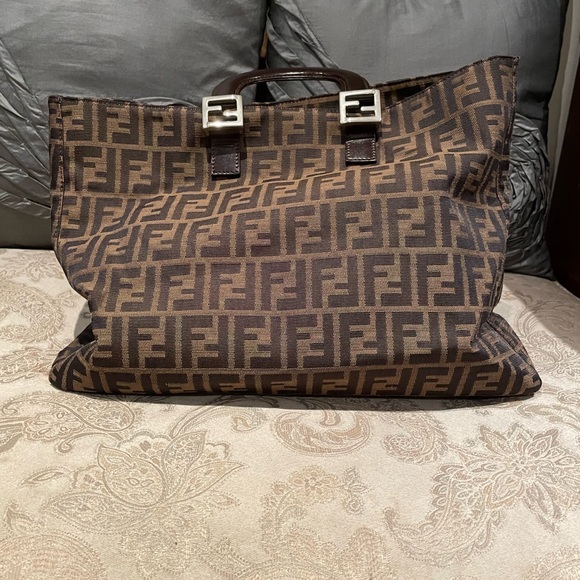 Fendi Zucca Tote - great condition - Picture 8 of 9